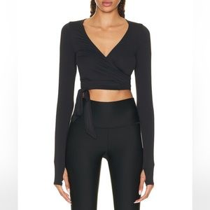 Alo Cropped Escalate Wrap Top